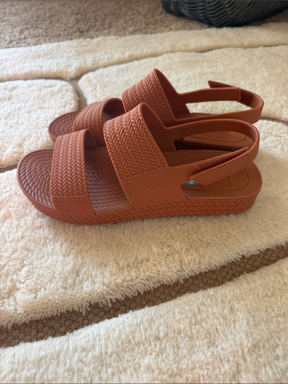New Reef Water Vista Sandals 10